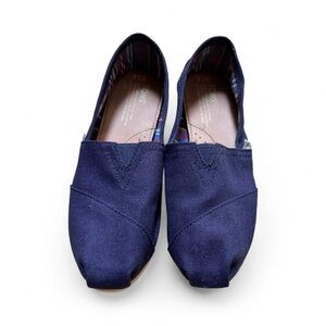 TOMS Women’s Classic Canvas Slip-On Shoes Navy Blue Size 7.5 New